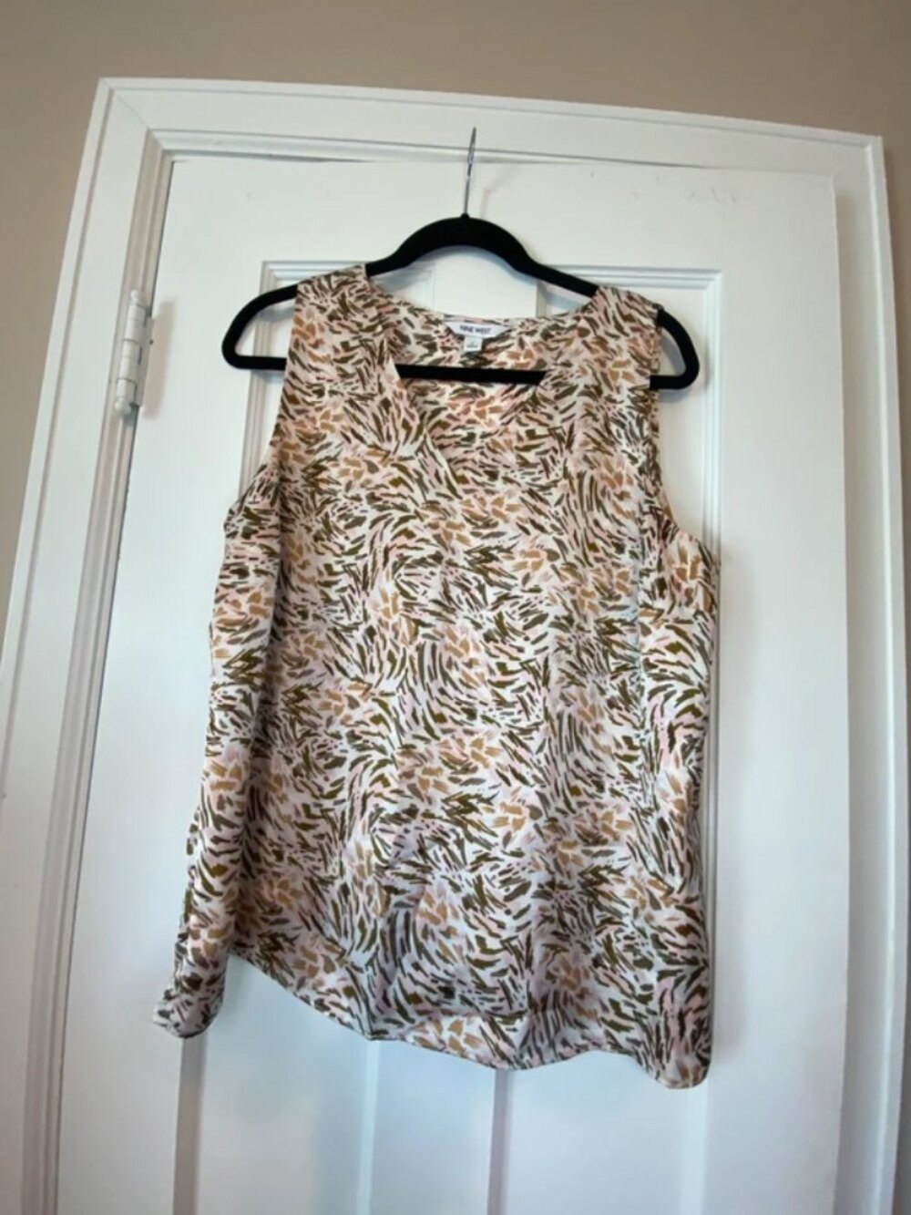 Womens Nine West size large tank top blouse pink green